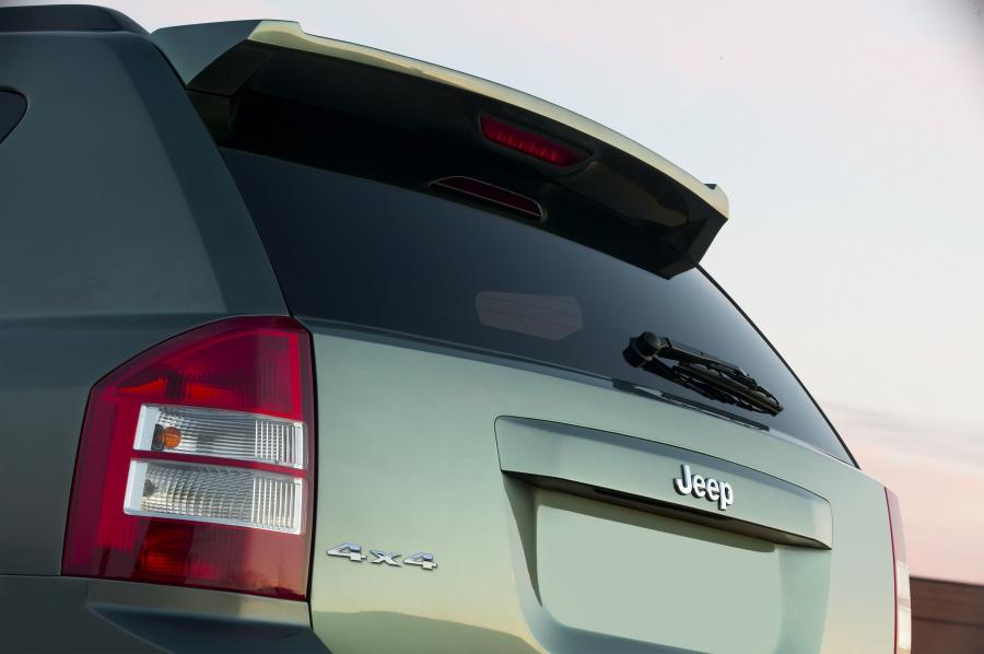  Jeep Compass Rallye Concept 2005 года  (фото 2 из 23)